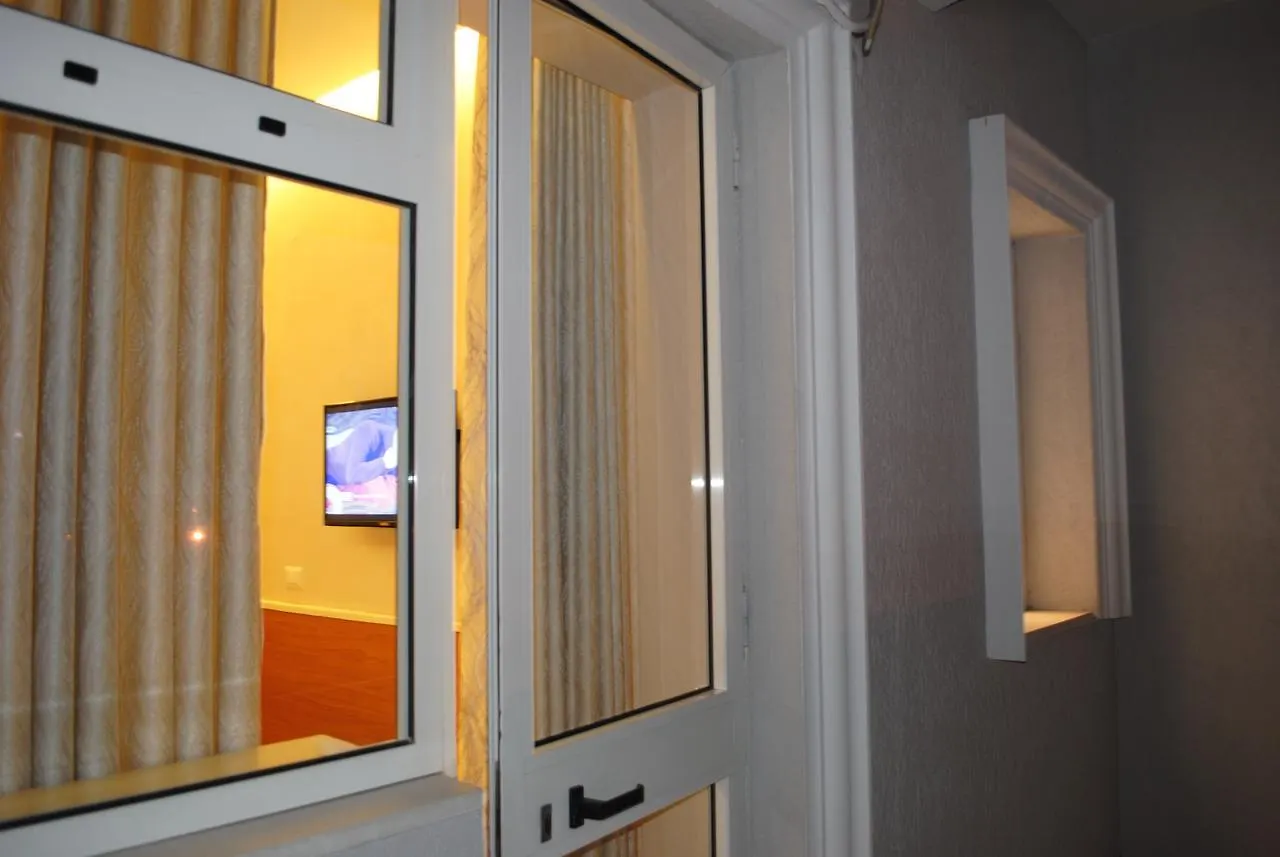 Hotel Palma Tirana