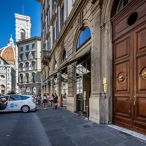https://guest-house-pecori.it-tuscanyhotel.com